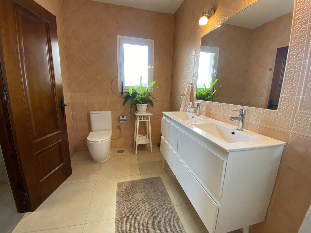 11d12f2f454f2f5e9b981fdd8b901d51