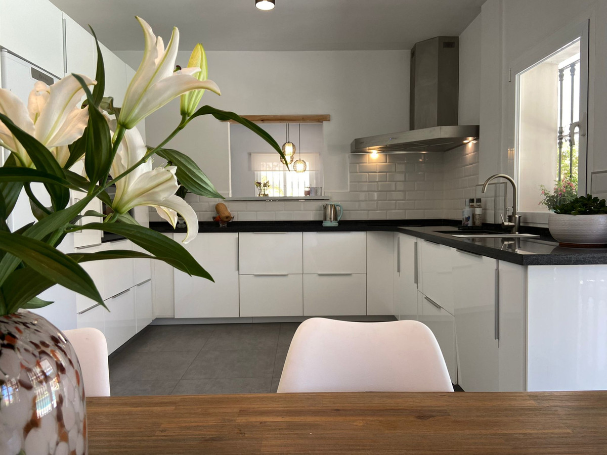 d1f7658cbe4ba6cd8666fec30fba80ad