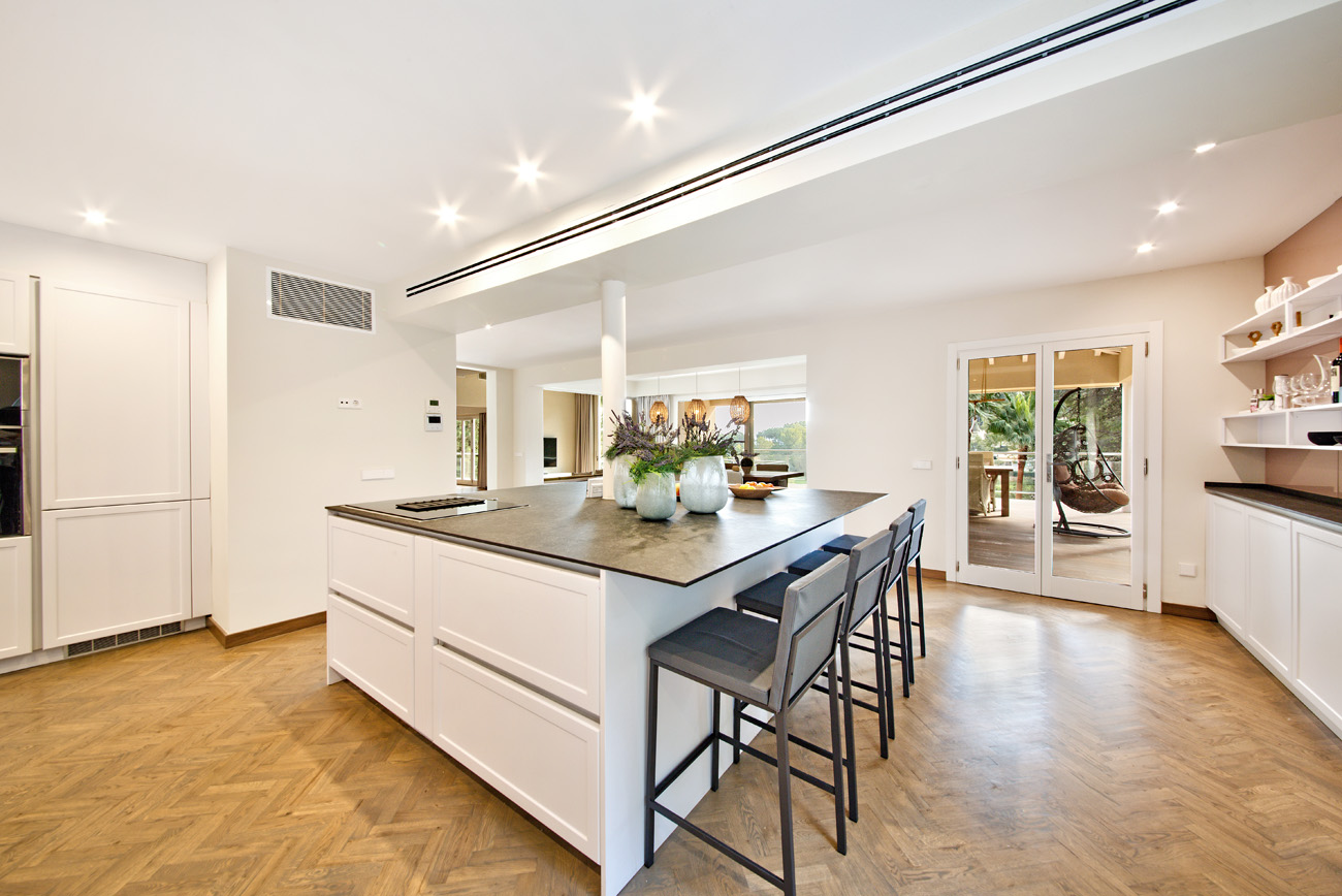 6037ffd12a5c490caf2fff8d