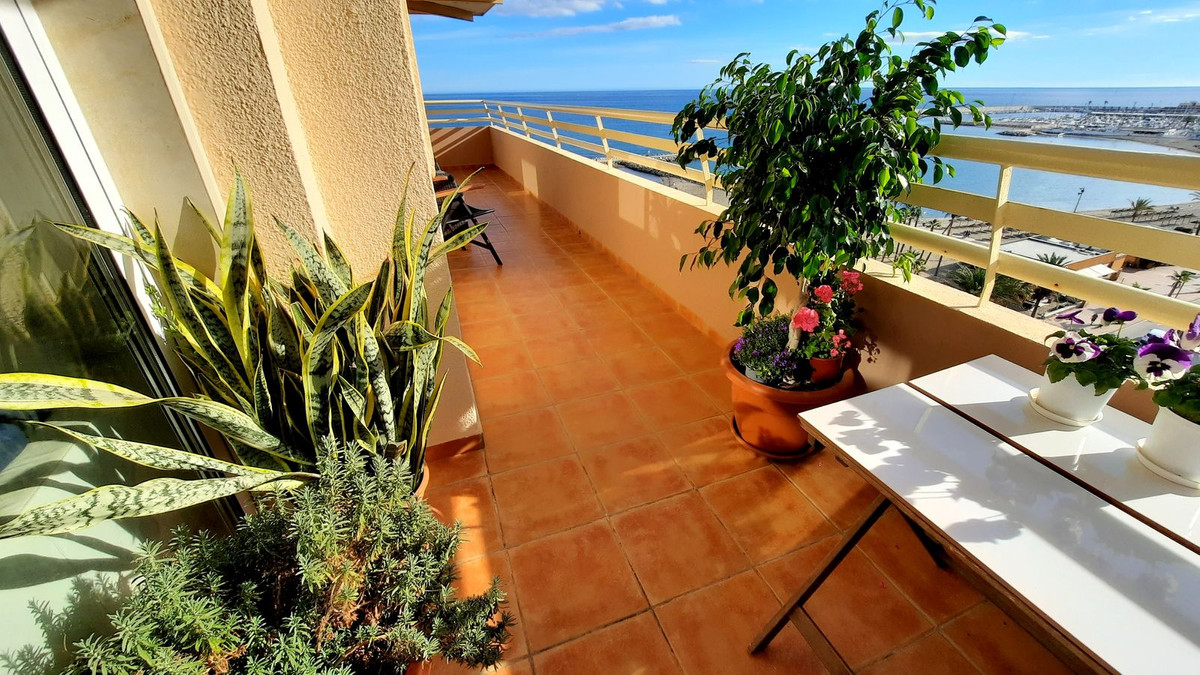 7980e48d732b6fc85c14b43b94d2aa54