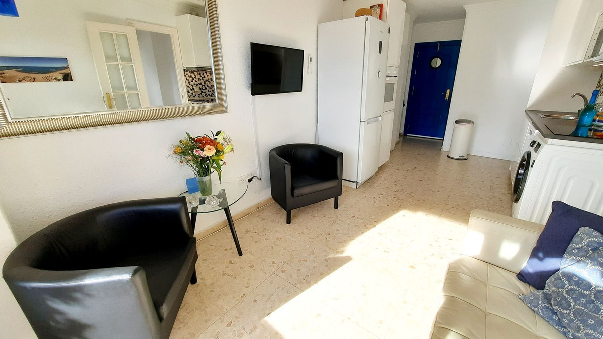 7980e48d732b6fc85c14b43b94d2aa54