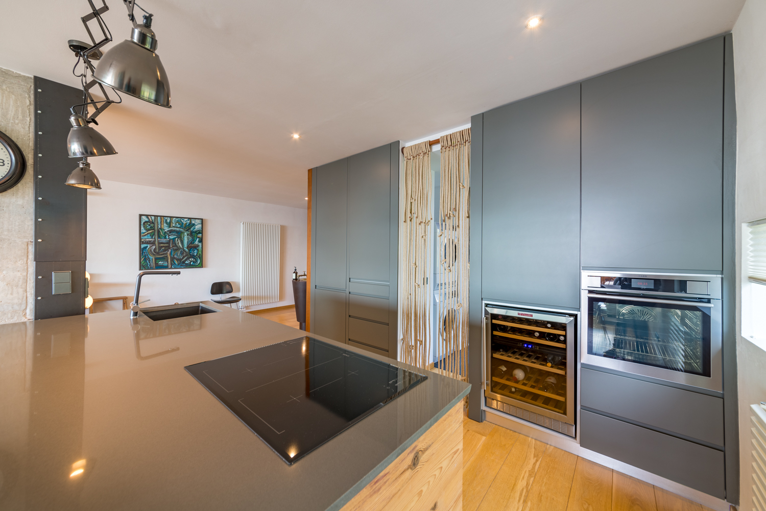 65b7d22e786a1c15eba30d05