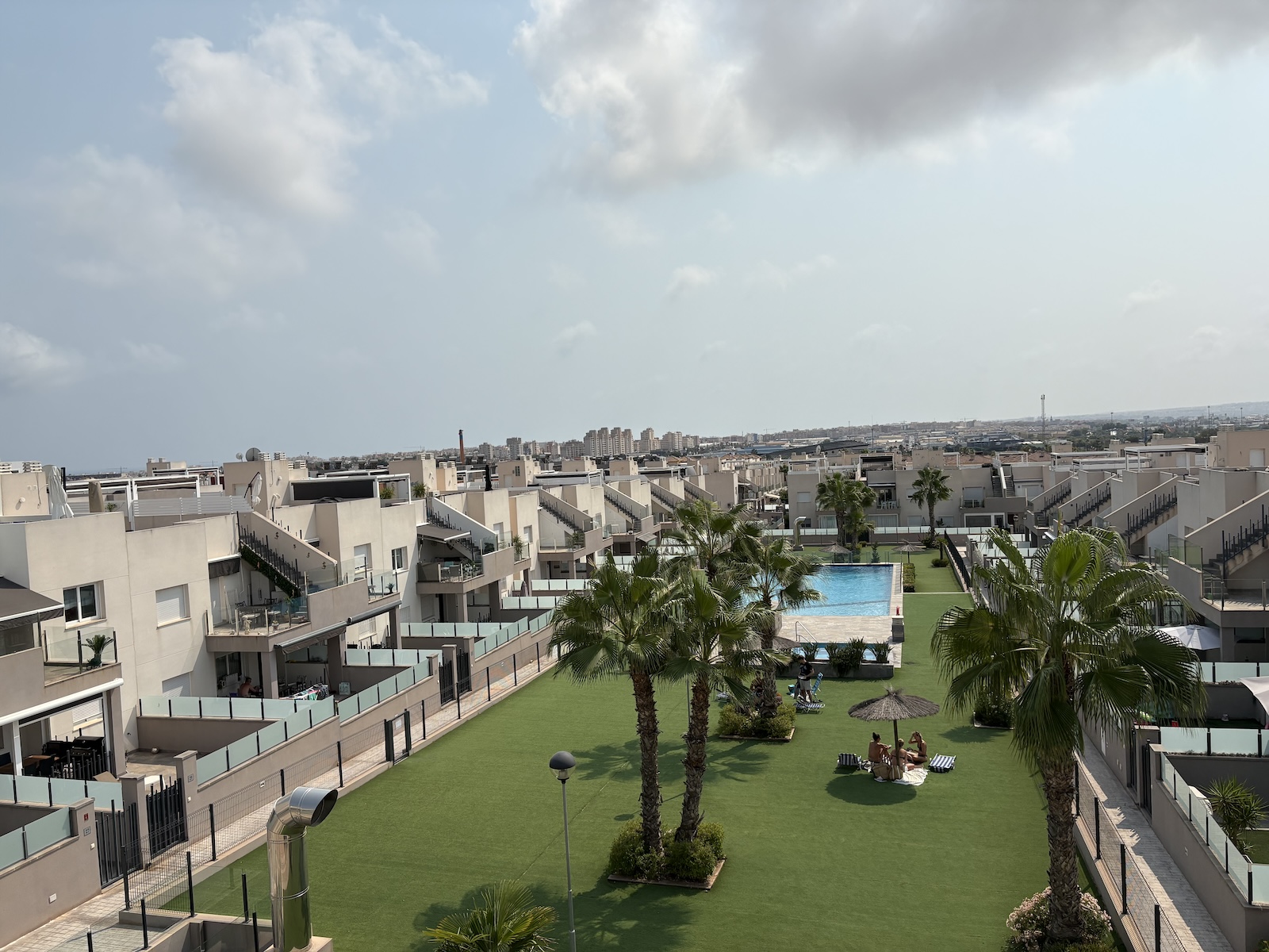 3 Makuuhuone Kattohuoneisto sisään Torrevieja