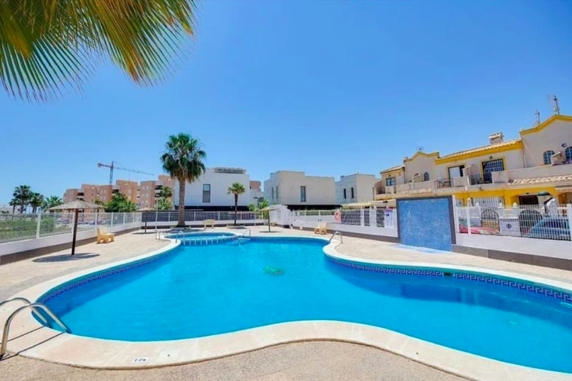 Townhouse in Guardamar del Segura - Spain Homes