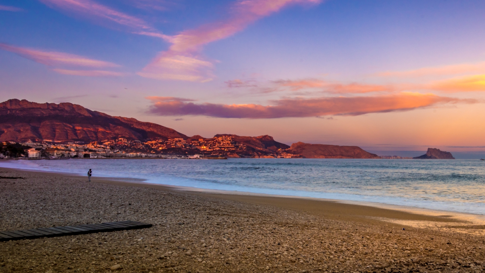 shutterstock 555178078 - Albir