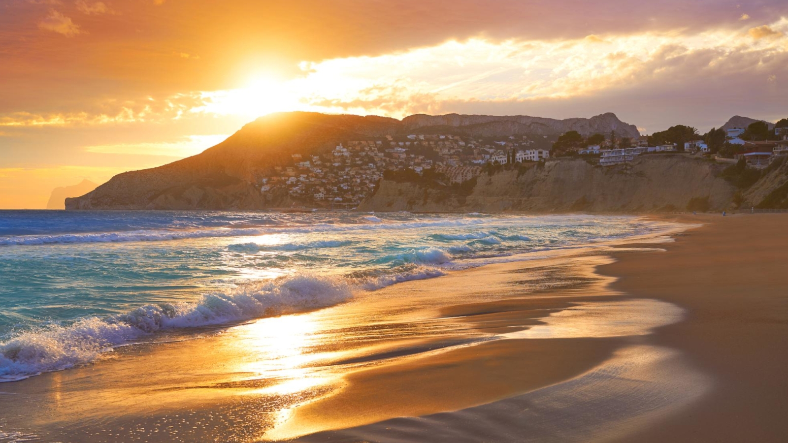 shutterstock 1288967620 - Arenal Bol, Calpe