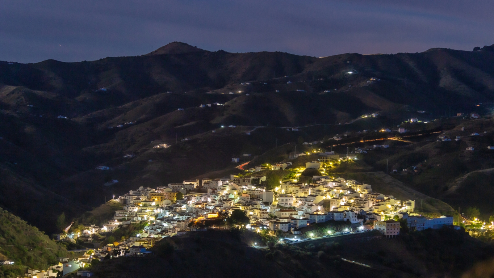 shutterstock 1401140510 - Almáchar, Málaga