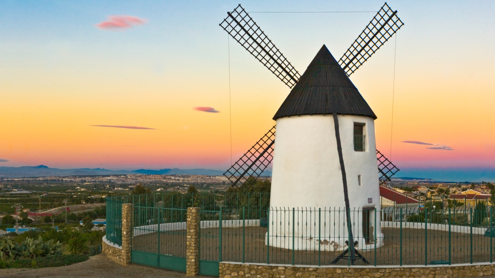 shutterstock 758089345 - Rojales