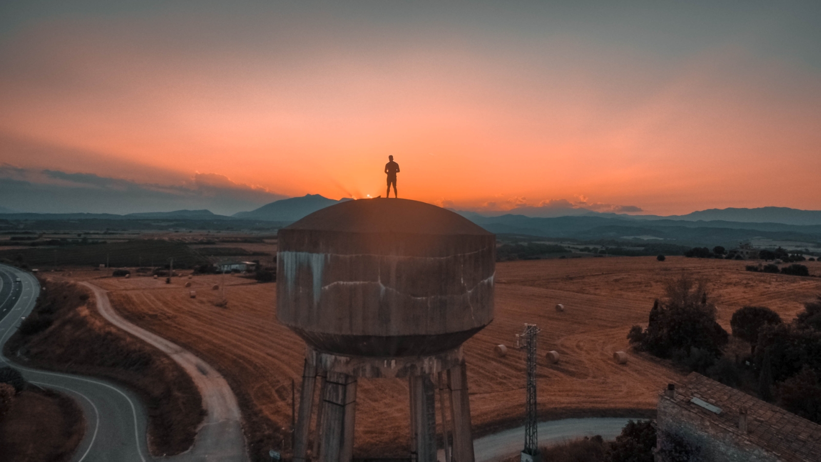 shutterstock 1262084395 - Navata