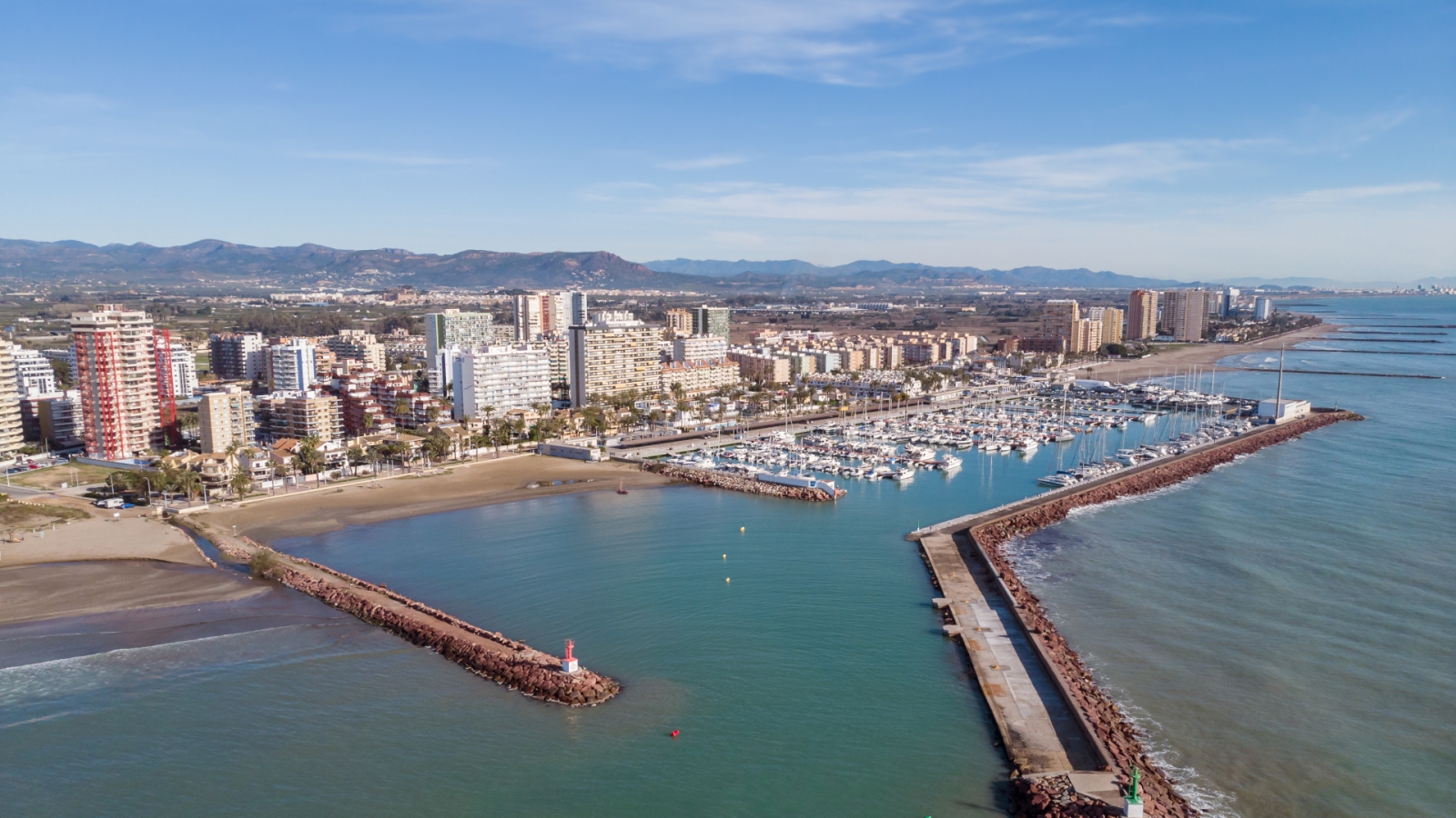 shutterstock 1941517726 - la Pobla de Farnals