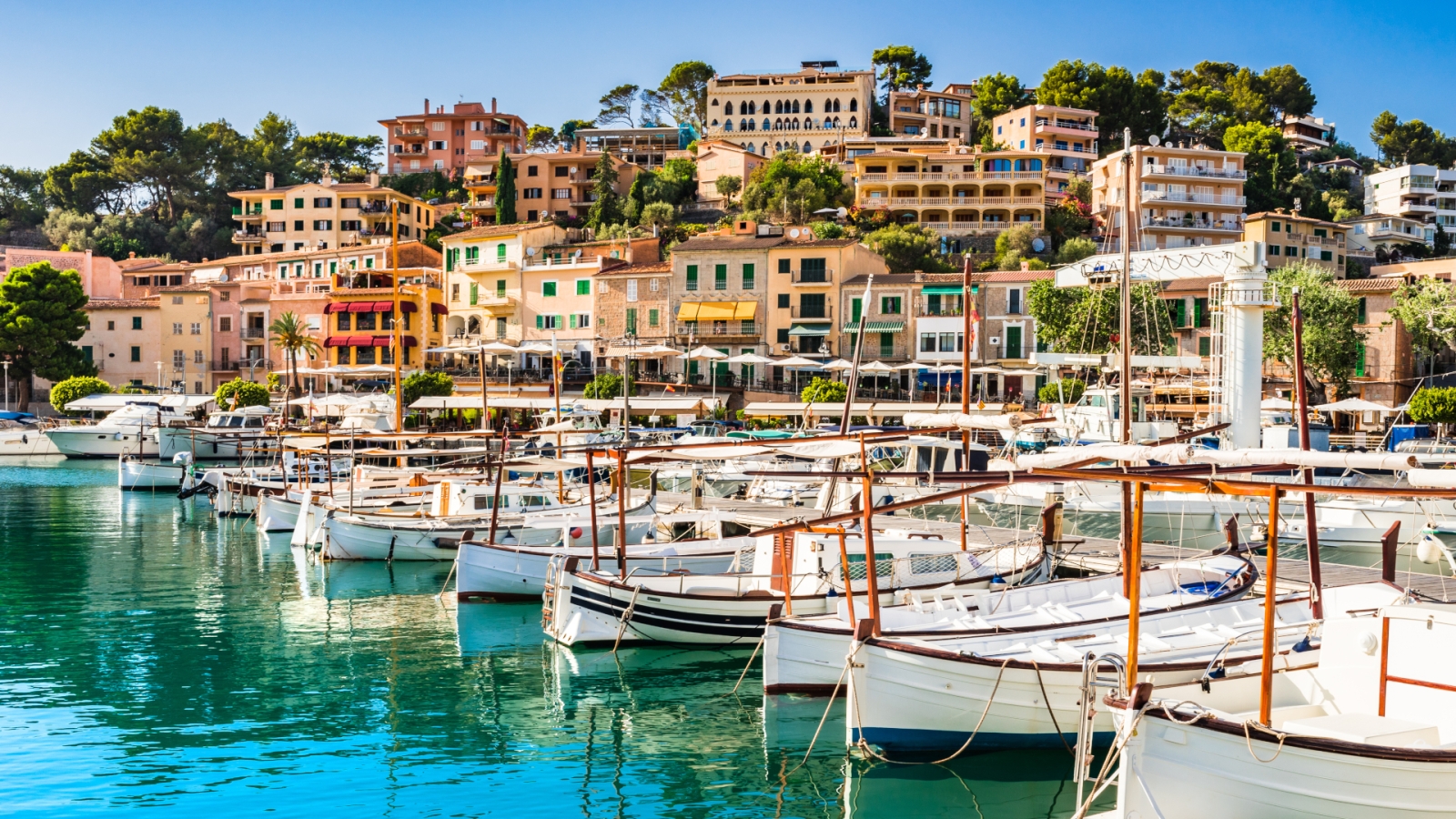 shutterstock 538125664 - Puerto de Sóller