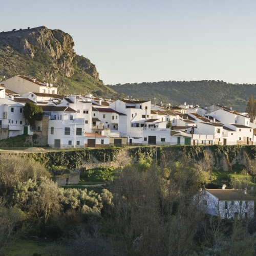 shutterstock 605371160 - Cuevas del Becerro